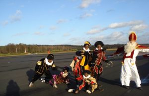 Sinterklaas, hij komt…