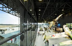 College in Soesterberg Het zomeroffensief begint bij het Militair Museum in Soesterberg.