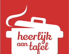Heerlijk aan tafel….senioren eten met elkaar!