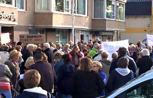 Weinig steun voor ouderenbeleid Systematische Ontmanteling