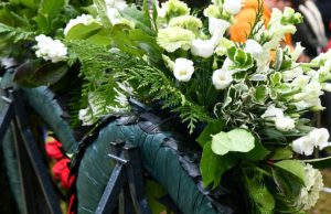 Herdenking 33 van Soesterberg met twee Burgemeesters Foto: https://bredeschoolsoest.nl/ | De Egelantier