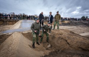 Bouw Logistiek Centrum Soesterberg van start gegaan Fotograaf Hans Roggen - Bouw Logistiek Centrum Soesterberg