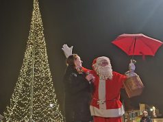 Lichtjesboom brengt kerst in Soesterberg