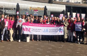 Protesteert tegen vierde aanvliegroute Protesteert tegen vierde aanvliegroute