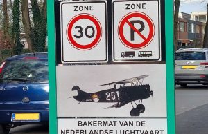 Nieuwe komborden benadrukken 30 km-zone in Soesterberg Foto: Soest - Nieuwe komborden benadrukken 30 km-zone in Soesterberg