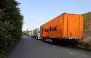 Overlast vrachtwagens in Soesterberg Foto: Johan Pel - Overlast vrachtwagens in Soesterberg