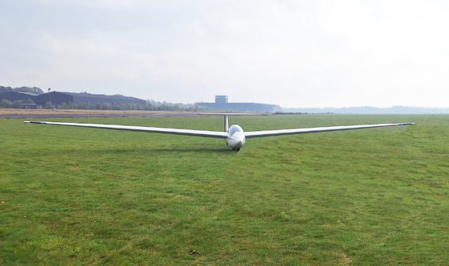 Burendag in Soesterberg begon met zweefvliegen