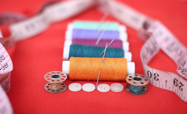 Kledingreparatie in de schijnwerpers