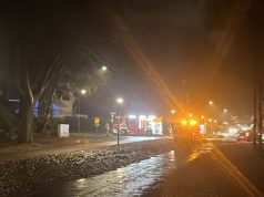 Brand woning aan Oude Tempellaan in Soesterberg Foto: Bart van Dieten - Brand Oude Tempellaan Soesterberg