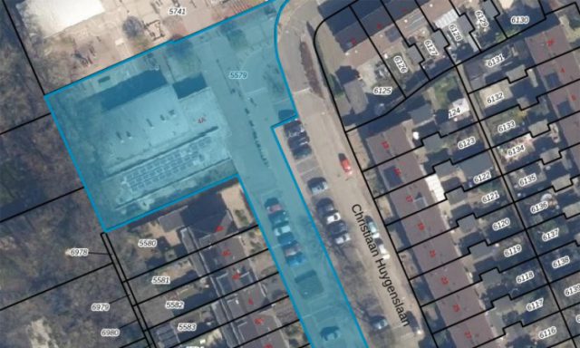 Foto: KadastraleKaart.com - Gemeente wil voormalig gebouw De Linde Soesterberg ovedragen