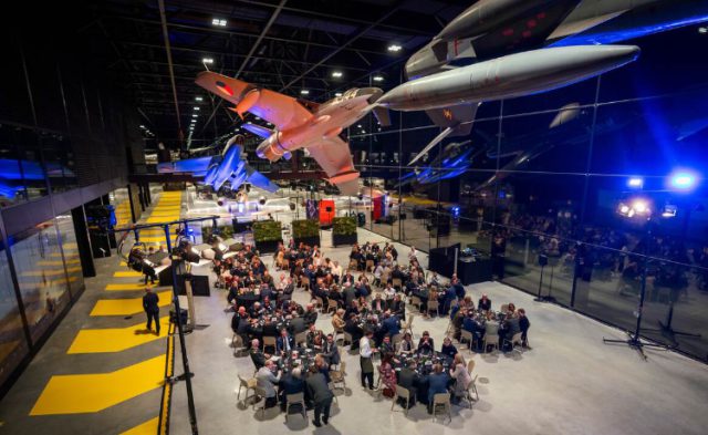 Foto: Defensie.nl - Werkgevers en Defensie versterken samenwerking in Soesterberg Foto: Defensie.nl - Werkgevers en Defensie versterken samenwerking in Soesterberg