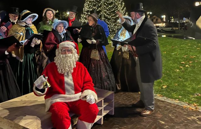 The Victorians, Tabitha en de Kerstman in 2024