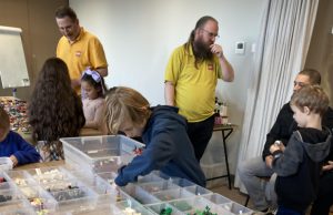 De Heybergh in de kerstsfeer door jeugd Soesterberg De Heybergh in de kerstsfeer door jeugd Soesterberg