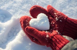 Inwoners Soesterberg helpen elkaar tijdens sneeuwval Inwoners Soesterberg helpen elkaar tijdens sneeuwval