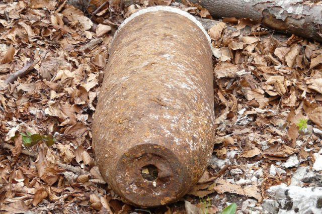 Onderzoek naar oorlogsresten en PFAS op vliegbasis Soesterberg