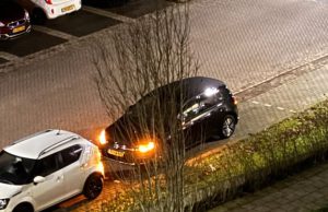 Nepagenten en autoinbraak in Soesterberg Autoinbraak Batenburgweg dinsdagavond 20 januari 2026