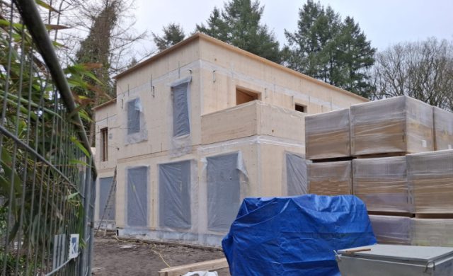 Foto: Johan Pel - Bouw langs Oude Tempellaan leidt tot opschudding in Soesterberg Foto: Johan Pel - Bouw langs Oude Tempellaan leidt tot opschudding in Soesterberg