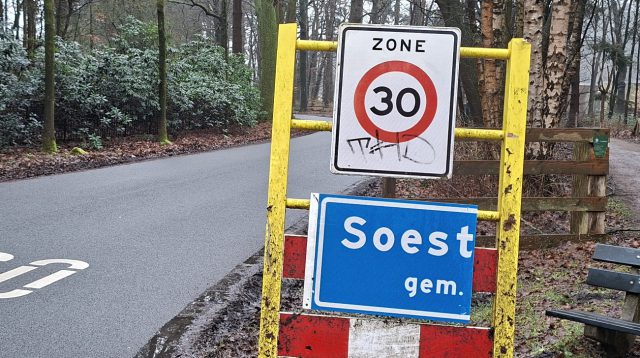 Afgezaagde plaatsnaamborden Soesterberg zorgen voor ophef