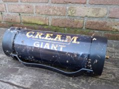 Zorgen over straatafval en lachgasdumpingen in Soesterberg Straatafval en dumpen van lachgas cilinders zorgwekkend in Soesterberg