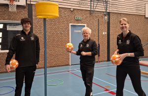 Korfbalclinics op zeven scholen in Soest Korfbalclinics op zeven scholen in Soest