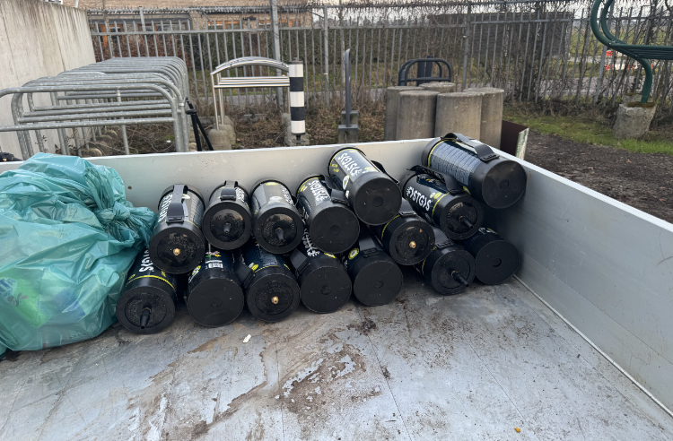 Zorgelijke toename lachgascilinders rond Soesterberg