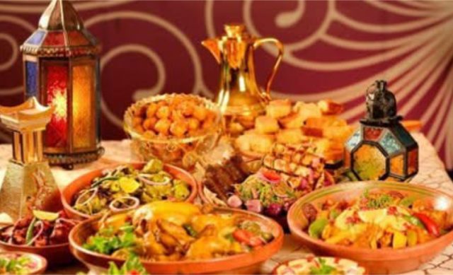 Samen eten tijdens de Ramadan in Soesterberg