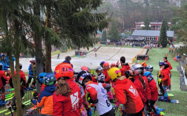 Foto: Facebook - Slalomwedstrijden op skibaan in Soesterberg