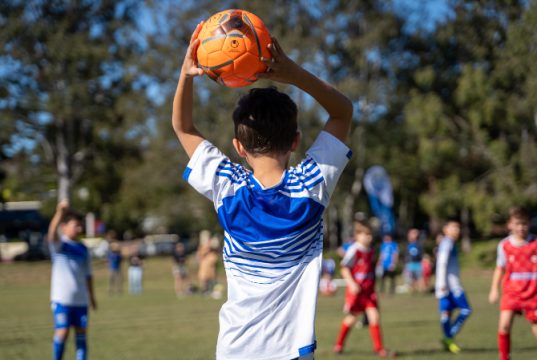 Voetbalmiddag voor basisscholen Soesterberg Voetbalmiddag voor basisscholen Soesterberg