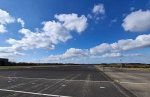 Eurocommissaris bezoekt PFAS-locatie Soesterberg Eurocommissaris bezoekt PFAS-locatie Soesterberg