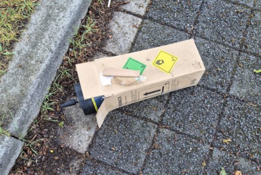 Steeds meer lachgascilinders in Soesterberg Foto Facebook - Steeds meer lachgascilinders in Soesterberg