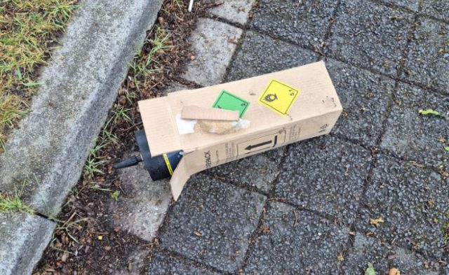 Foto Facebook - Steeds meer lachgascilinders in Soesterberg