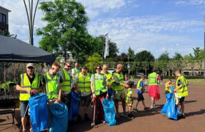 Wederom een hoeveelheid zwerfafval in Soesterberg Veel animo voor de Opruimactie in Soesterberg