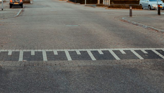 Verkeersdrempels veel te laag in Soesterberg. Verkeersdrempels veel te laag in Soesterberg.